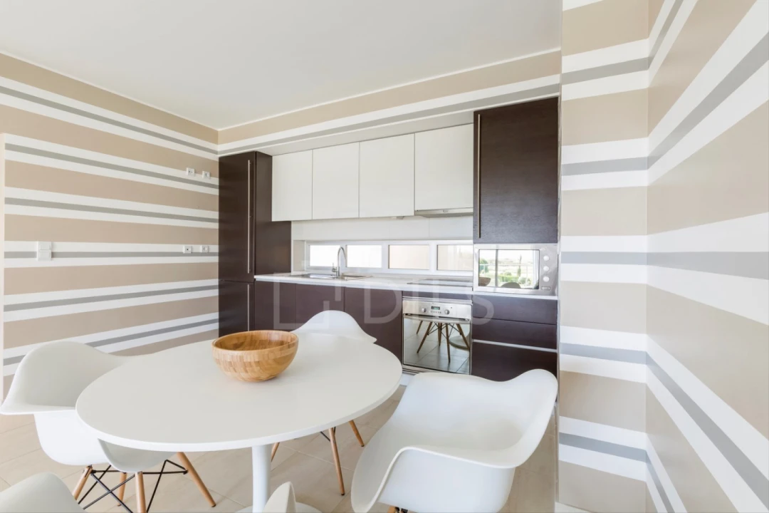 Apartamento T1 para Venda em Quarteira Foto 14