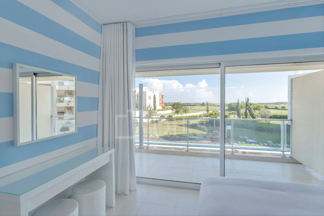 Apartamento T1 para Venda em Quarteira Foto 38