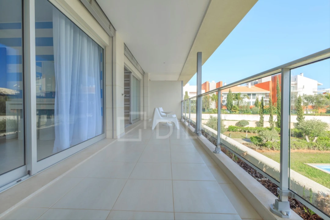 Apartamento T1 para Venda em Quarteira Foto 60