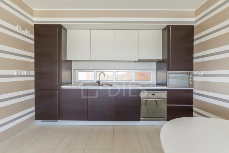 Apartamento T1 para Venda em Quarteira Foto 7