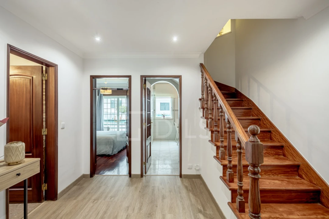 Apartamento T3 para Venda em Oeiras e São Julião da Barra, Paço de Arcos e Caxias Foto 23