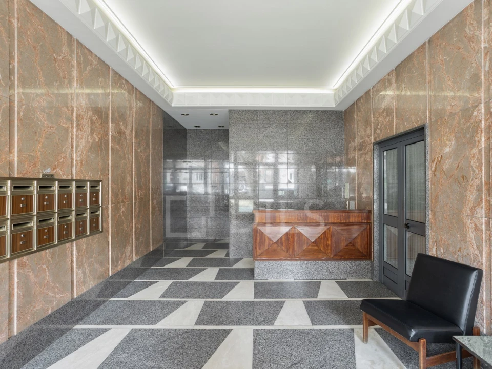 Apartamento T4 para Arrendamento em Avenidas Novas Foto 25