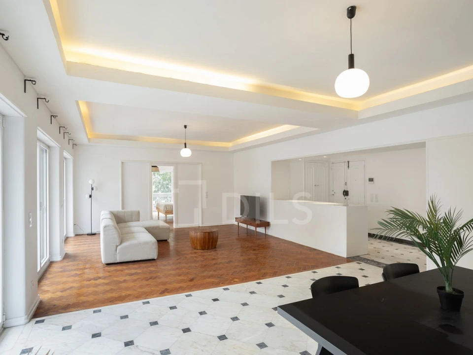 Apartamento T4 para Arrendamento em Avenidas Novas Foto 16