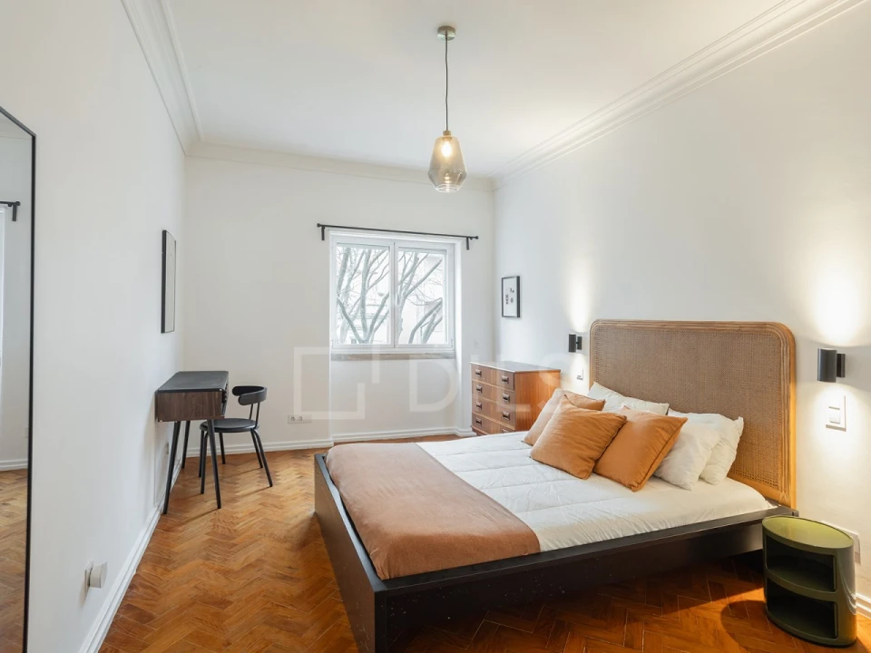 Apartamento T4 para Arrendamento em Avenidas Novas Foto 7