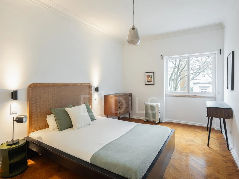 Apartamento T4 para Arrendamento em Avenidas Novas Foto 6