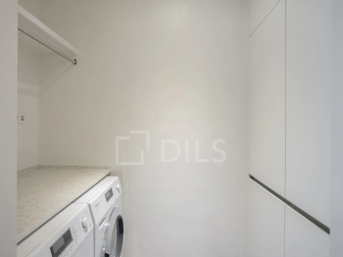 Apartamento T4 para Arrendamento em Avenidas Novas Foto 17