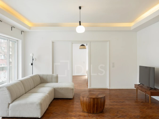 Apartamento T4 para Arrendamento em Avenidas Novas Foto 29