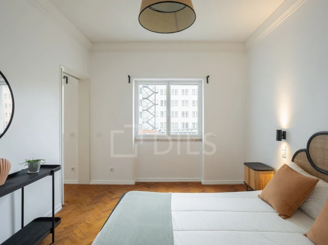 Apartamento T4 para Arrendamento em Avenidas Novas Foto 12