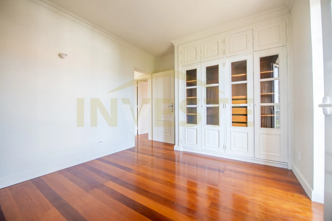 Moradia T3 para Venda em Alcabideche Foto 19