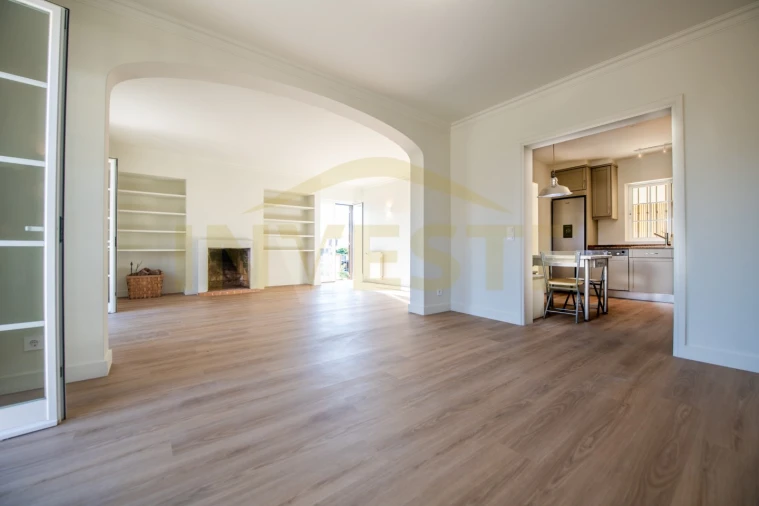 Moradia T3 para Venda em Alcabideche Foto 4