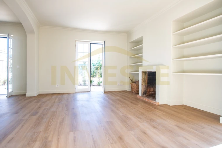 Moradia T3 para Venda em Alcabideche Foto 6