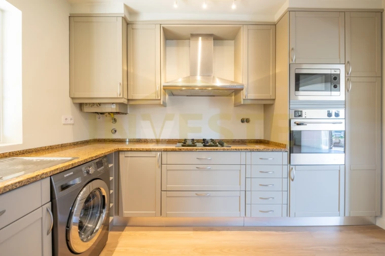 Moradia T3 para Venda em Alcabideche Foto 14