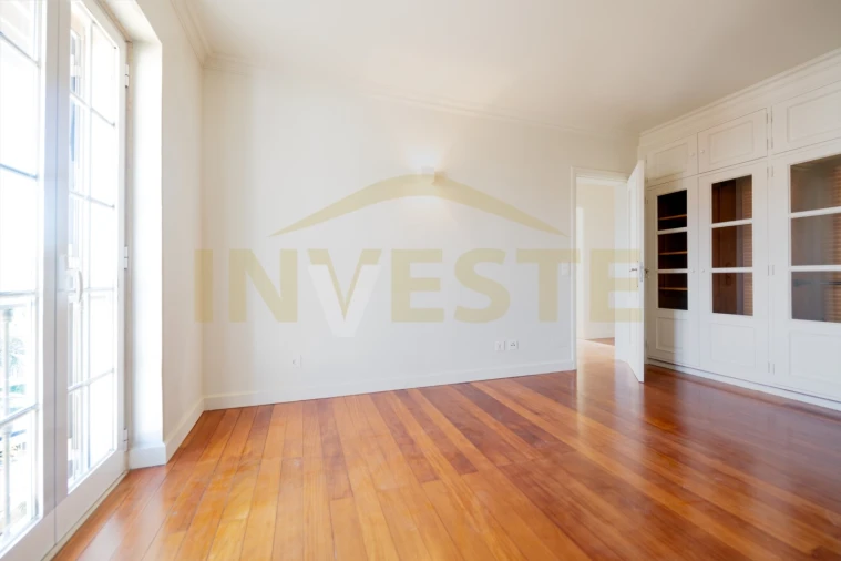 Moradia T3 para Venda em Alcabideche Foto 23