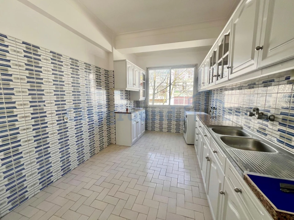 Apartamento T2 para Venda em Póvoa de Santa Iria e Forte da Casa Foto 13