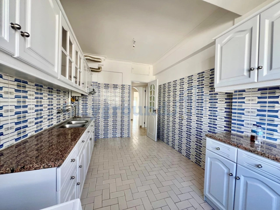 Apartamento T2 para Venda em Póvoa de Santa Iria e Forte da Casa Foto 15