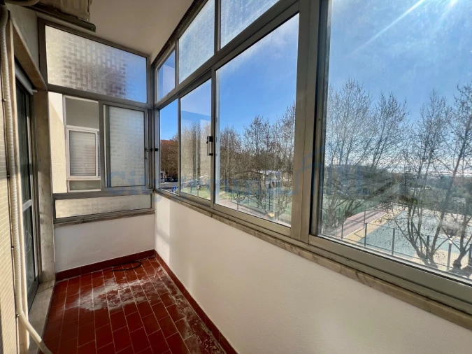 Apartamento T2 para Venda em Póvoa de Santa Iria e Forte da Casa Foto 2