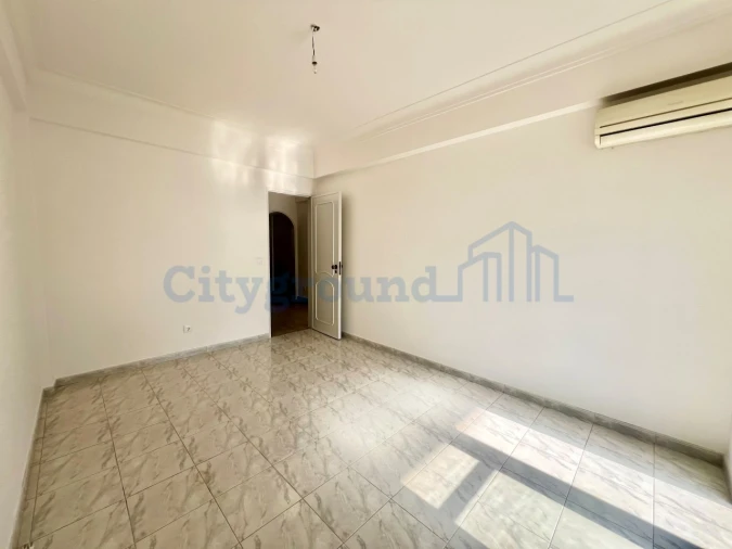 Apartamento T2 para Venda em Póvoa de Santa Iria e Forte da Casa Foto 9