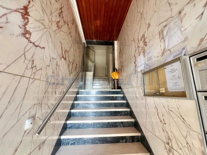 Apartamento T2 para Venda em Póvoa de Santa Iria e Forte da Casa Foto 25