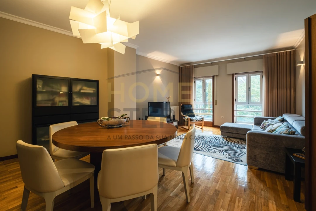 Apartamento T3 para Venda em Arcozelo Foto 1