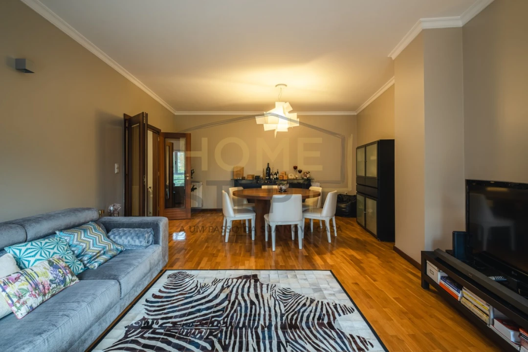 Apartamento T3 para Venda em Arcozelo Foto 2