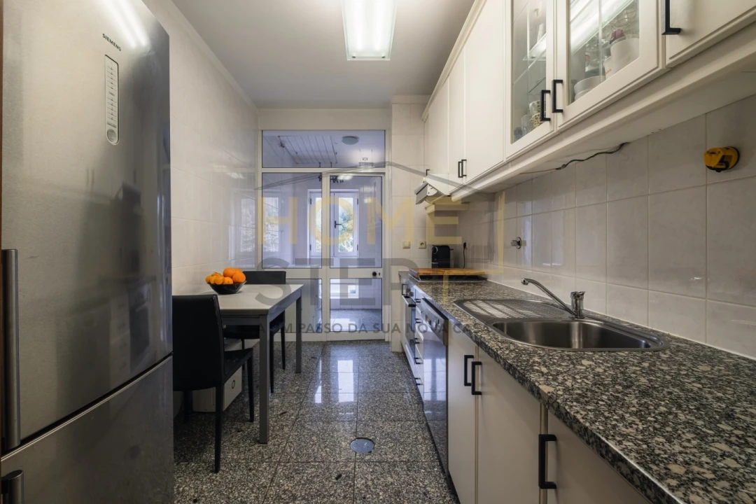 Apartamento T3 para Venda em Arcozelo Foto 10