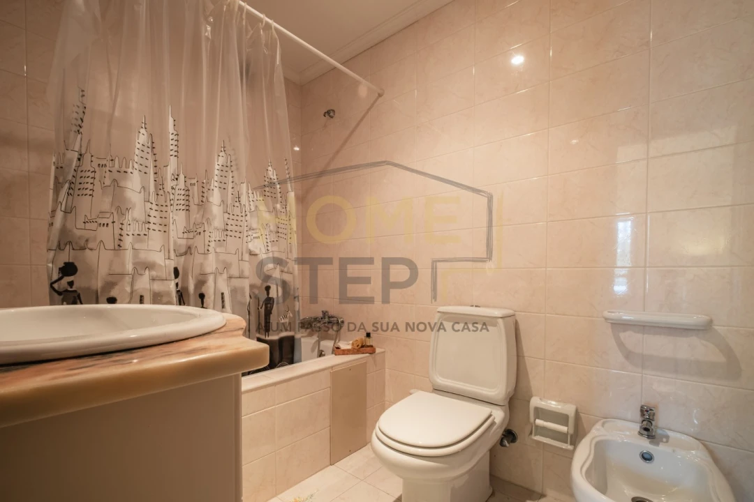 Apartamento T3 para Venda em Arcozelo Foto 23