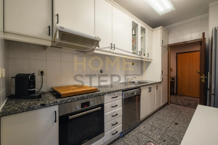 Apartamento T3 para Venda em Arcozelo Foto 12