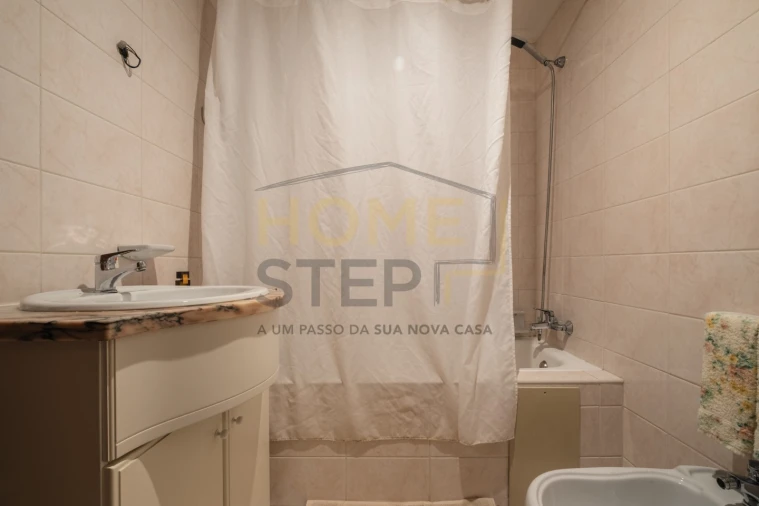 Apartamento T3 para Venda em Arcozelo Foto 22