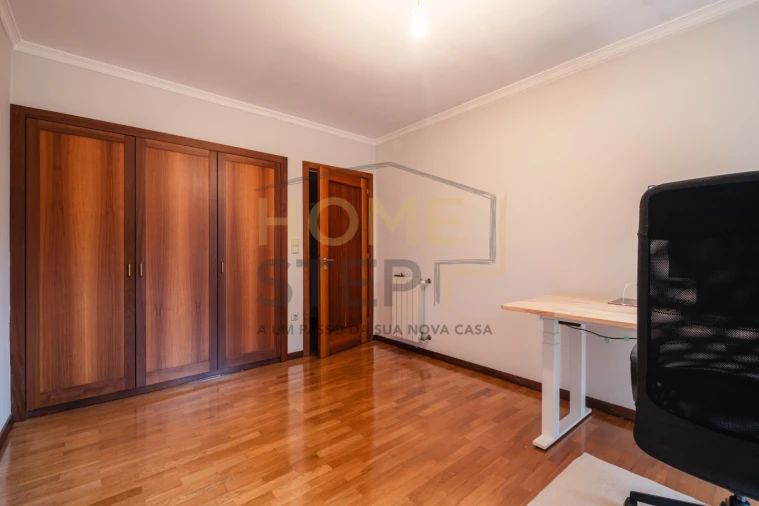Apartamento T3 para Venda em Arcozelo Foto 33