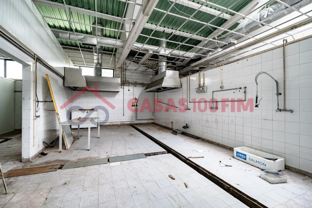 Negócio para Venda em Batalha Foto 39