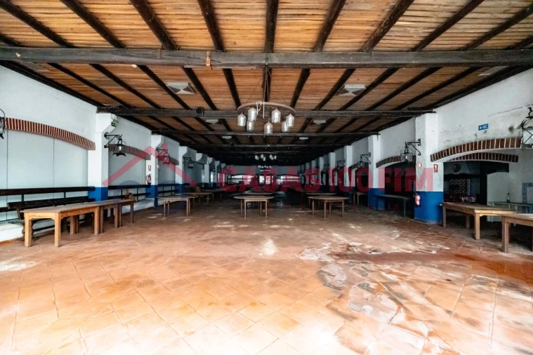 Negócio para Venda em Batalha Foto 25