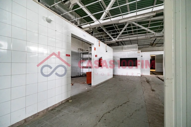 Negócio para Venda em Batalha Foto 42