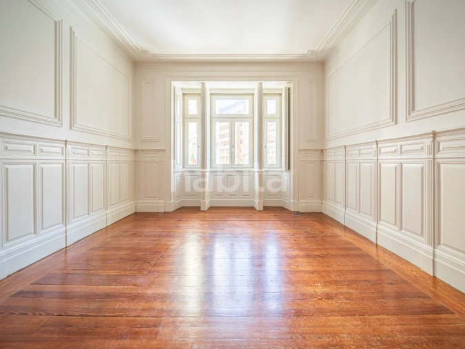 Apartamento T2 para Arrendamento em Santo António