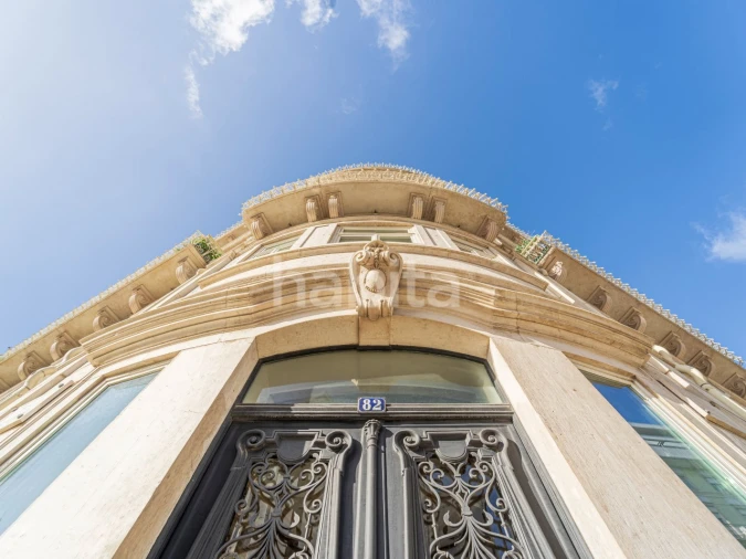 Apartamento T2 para Arrendamento em Santo António Foto 31