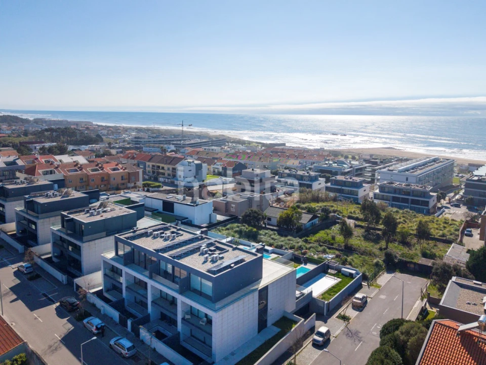 Moradia T4 para Venda em Canidelo Foto 1