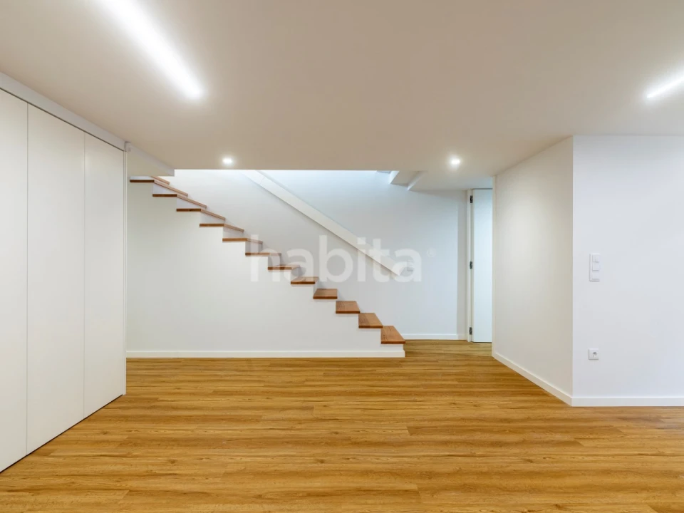 Moradia T4 para Venda em Canidelo Foto 50