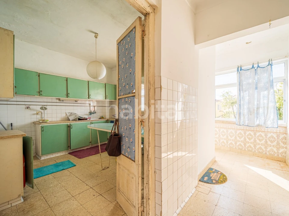 Moradia T6 para Venda em Santa Maria e São Miguel, São Martinho, São Pedro Penaferrim Foto 8