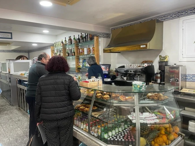 Loja para Arrendamento em Campolide Foto 5