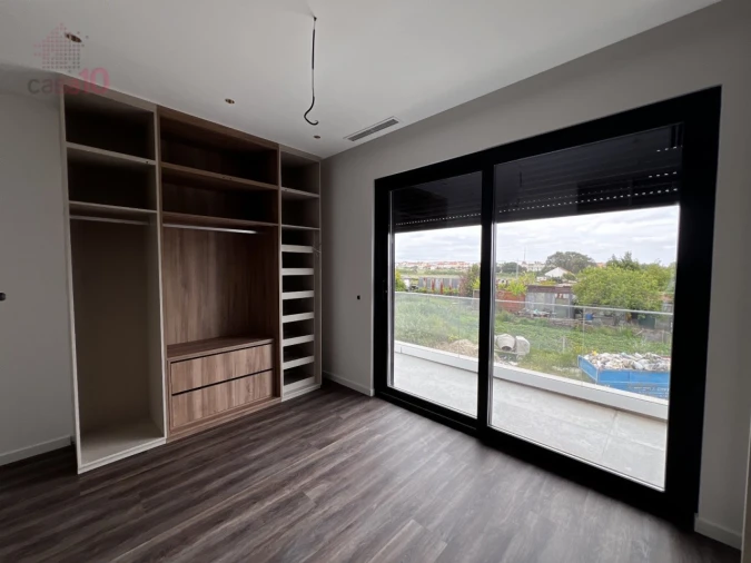 Moradia T5 para Venda em São Francisco Foto 10