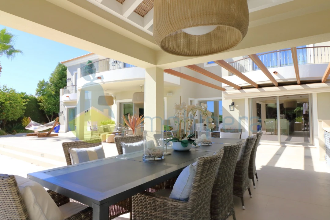 Moradia T4 para Venda em Almancil Foto 24