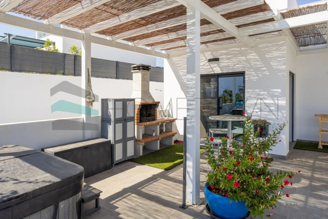 Moradia T3 para Venda em Quelfes Foto 25