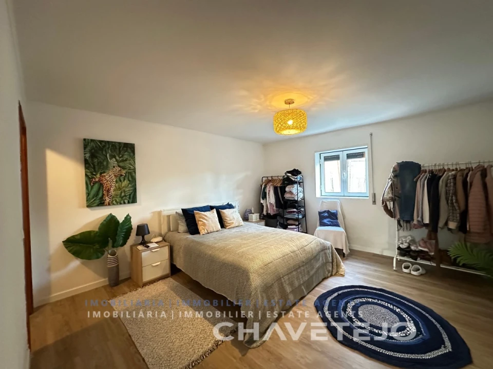 Moradia T5 para Venda em Casais e Alviobeira Foto 13