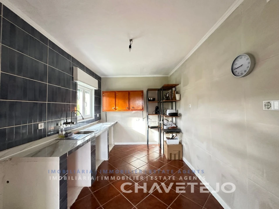 Moradia T5 para Venda em Casais e Alviobeira Foto 24