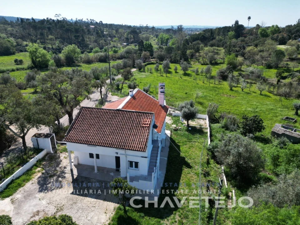 Moradia T5 para Venda em Casais e Alviobeira Foto 38