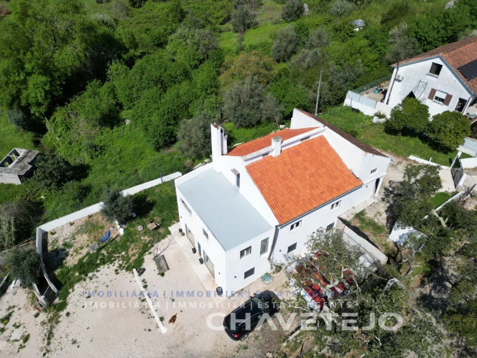 Moradia T5 para Venda em Casais e Alviobeira Foto 40