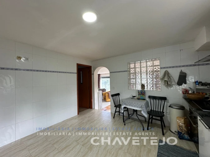 Moradia T5 para Venda em Casais e Alviobeira Foto 12