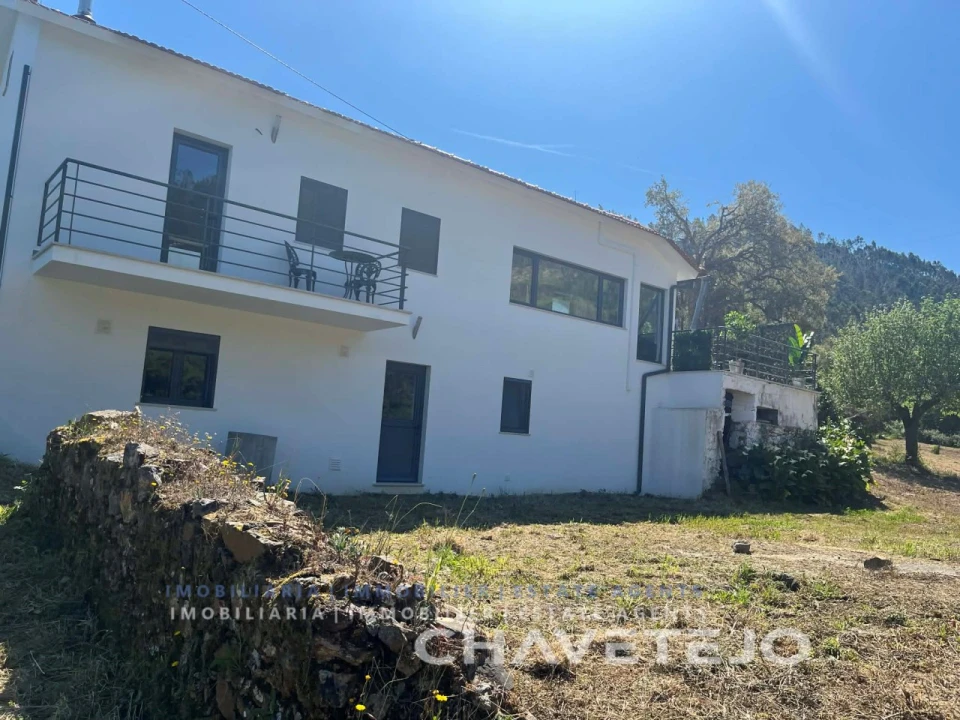 Quinta T3 para Venda em Nossa Senhora do Pranto Foto 5