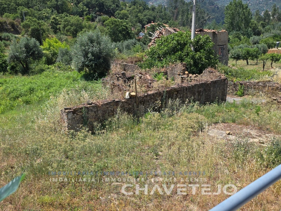 Quinta T3 para Venda em Nossa Senhora do Pranto Foto 35