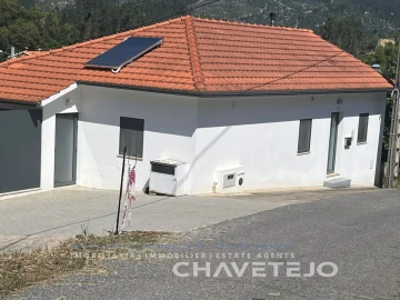Quinta T3 para Venda em Nossa Senhora do Pranto