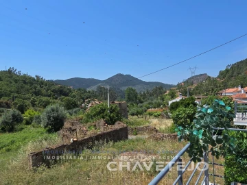 Quinta T3 para Venda em Nossa Senhora do Pranto